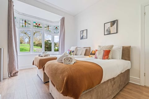 House | 4 bedrooms, Internet