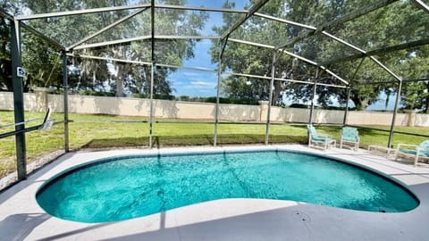 PISCINA PORTADA