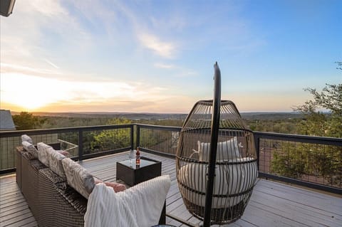 Enjoy Sunset Deck 