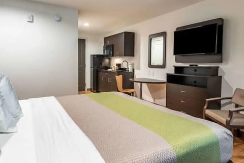Bedroom. Interior and views may vary based on location and availability.
