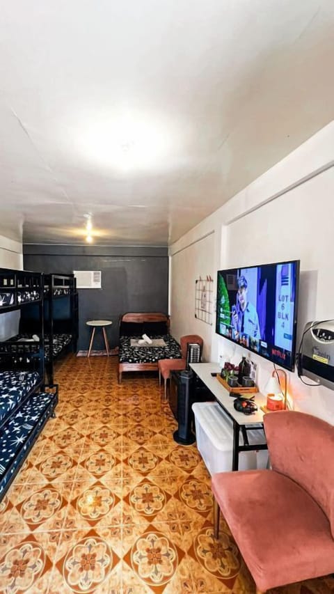 Deluxe Villa | Desk, WiFi (free), bed sheets
