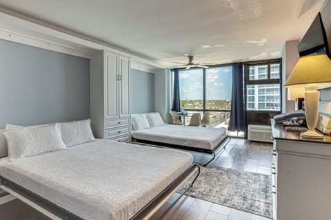 Daytona Beach Vacation Rental | Studio | 1BA | 400 Sq Ft | Step-Free Access