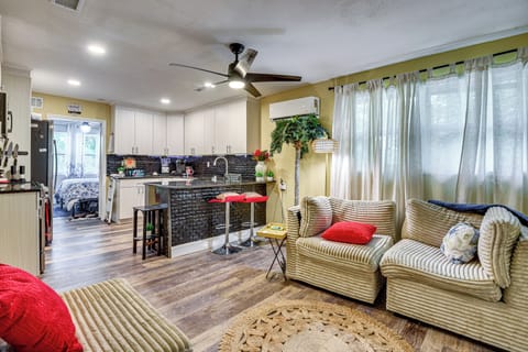 Bradenton Vacation Rental | 1BR | 1BA | 850 Sq Ft | Exterior Steps to Enter