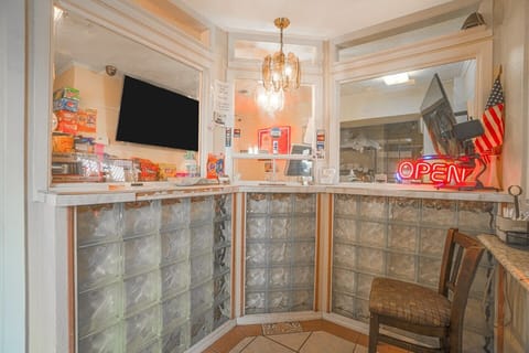 Entrance / Reception