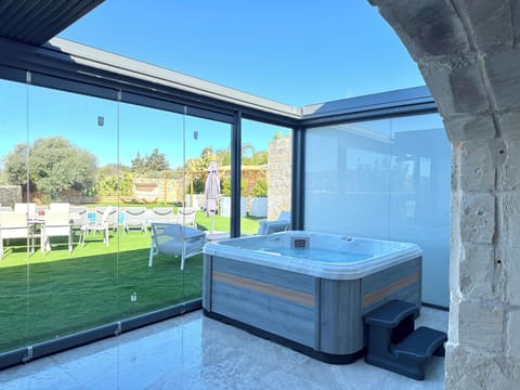 Villa | Terrace/patio