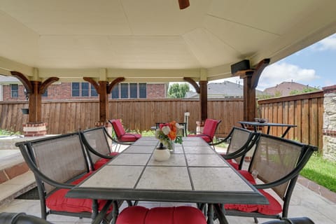 Grand Prairie Vacation Rental | 4BR | 3BA | 2,000 Sq Ft