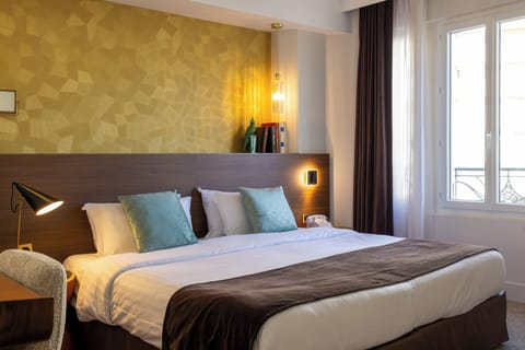 Superior Double Room | In-room safe, desk, laptop workspace, iron/ironing board