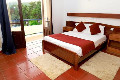 Deluxe Double Room, Balcony, Garden View | Soundproofing, free WiFi