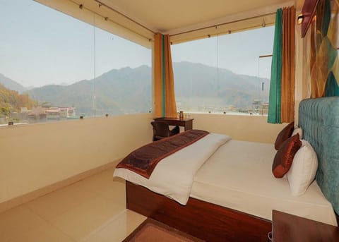 Superior Room | Desk, free WiFi