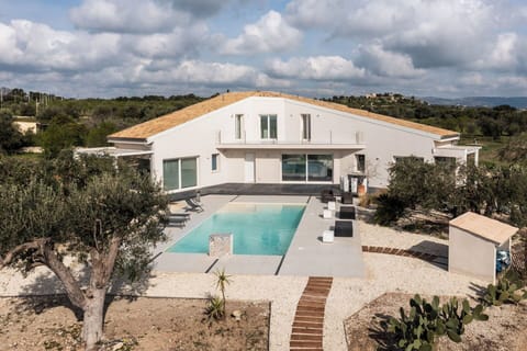 Home, Residential Area, Estate, Villa, Farmhouse, Swimming Pool