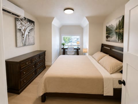 Bedroom King bed