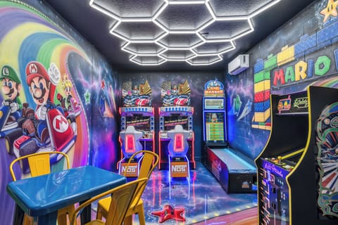 Unlimited play Mario-themed arcade for family tournaments after a long park day
