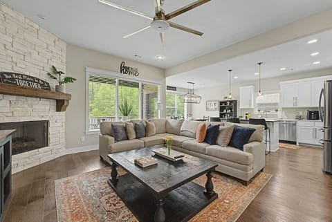Living Room | Fireplace | Open Layout