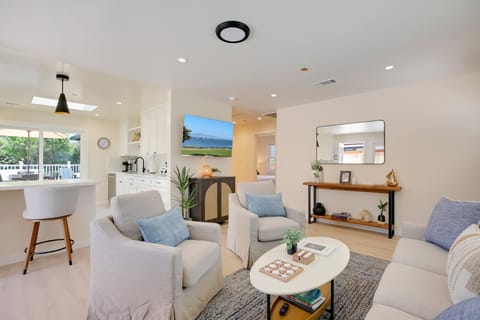 With seating for all, guests can enjoy the fabulous open concept floorplan