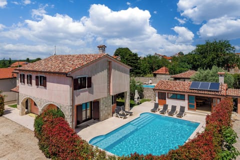 Family House, 4 Bedrooms, Fireplace (Pool House Suzi in Heart of Istria) | Pool | Seasonal outdoor pool