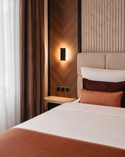 Standard Room, City View | In-room safe, blackout drapes, iron/ironing board (on request)