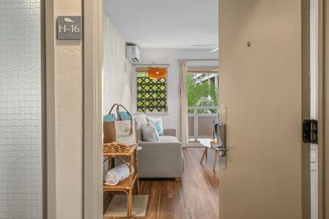 Condo, 1 Bedroom | Interior