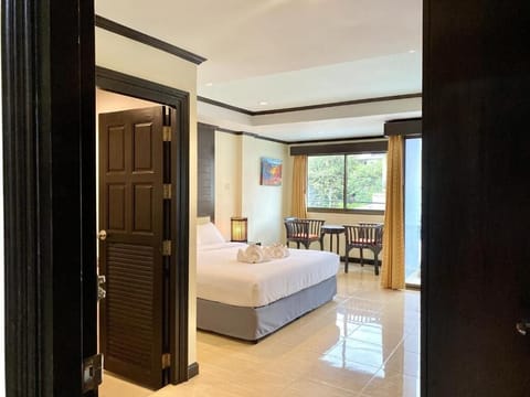 Deluxe Double Room, Balcony, Mountain View | In-room safe, desk, free WiFi