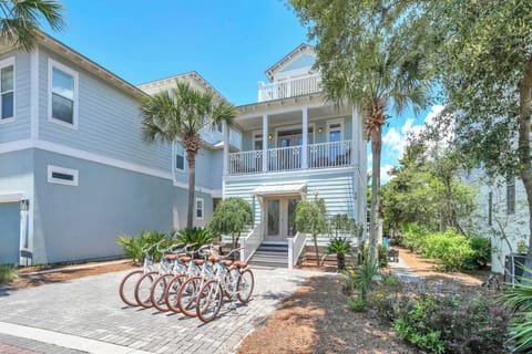 Welcome to 'The Happy Surfer 30a' by Stay on 30a