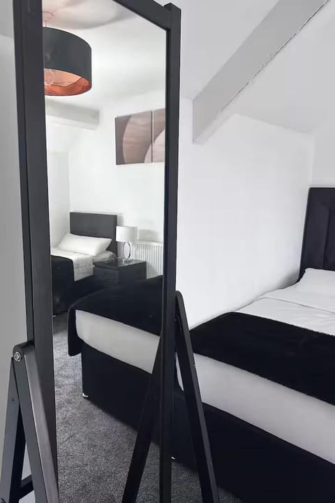 3 bedrooms, free WiFi, bed sheets