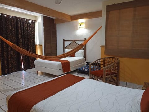 Double Room, 2 Double Beds, Non Smoking, Air conditioning | Laptop workspace, WiFi (free)