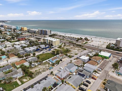 House, Multiple Beds (Sunset Paradise) | Aerial view
