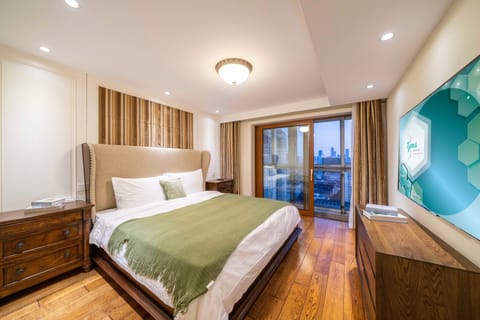 Superior Apartment, 2 Bedrooms, Non Smoking, City View | WiFi (free)