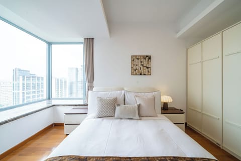 Superior Apartment, 3 Bedrooms, Non Smoking, City View | Free WiFi