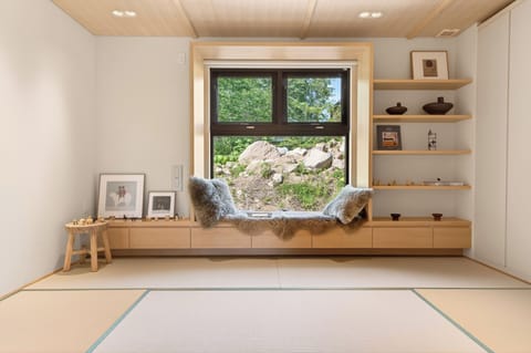 Luxury Chalet, 4 Bedrooms, Hill View | Interior