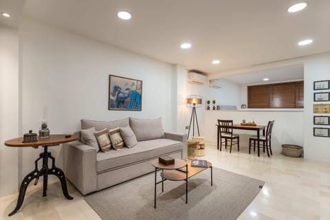 House | Internet
