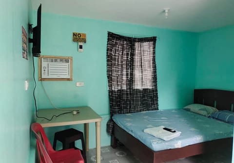 Standard Room | Free WiFi, bed sheets