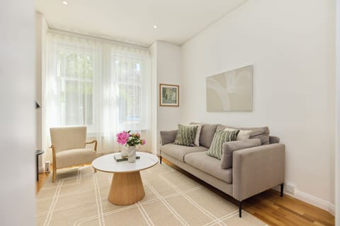 Apartment | Living area