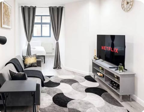 Apartment, 1 Bedroom | Living room