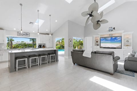 House, 4 Bedrooms | Interior