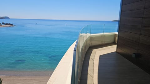 Luxury Suite, Balcony, Sea View | Terrace/patio