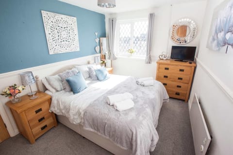House | 6 bedrooms, Internet