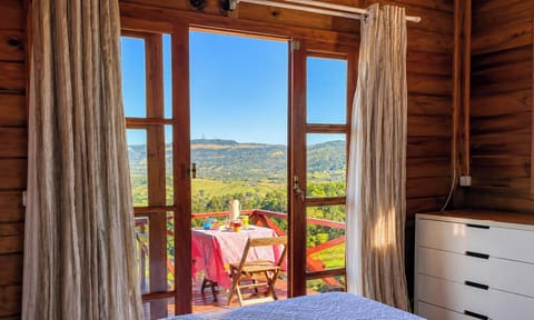 Chalet, 3 Bedrooms, Mountain View | Premium bedding, WiFi (free), individually decorated