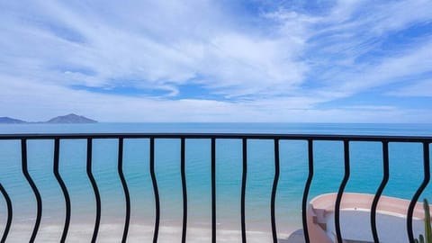 El Mirador del Golfo Upstairs Vacation Rental in Las Palmas, San Felipe Baja California MX - main view