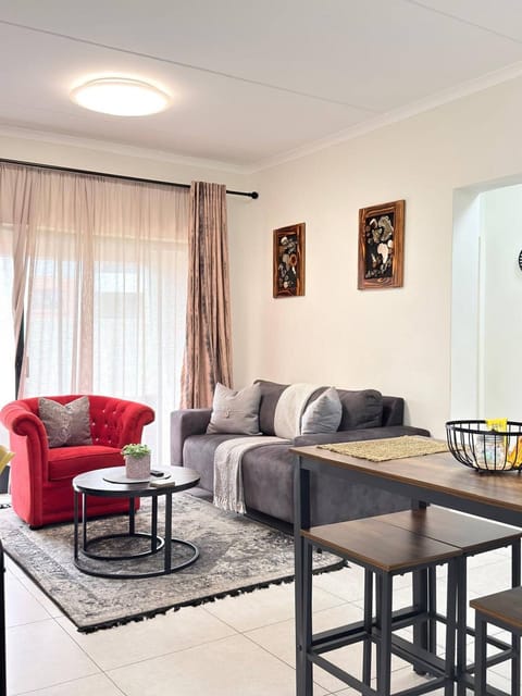 Apartment, 2 Bedrooms, Balcony | Living area