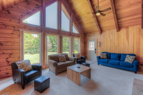 House, Multiple Beds, Kitchen (Latitude Adjustment) | Living area
