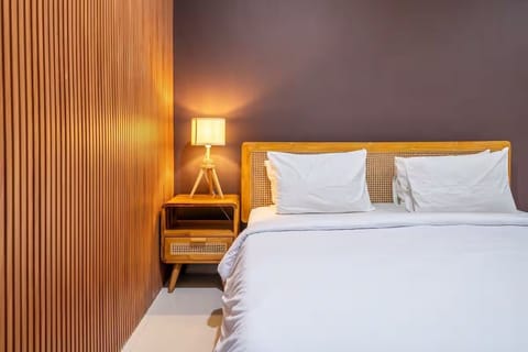 Family Villa, 2 Bedrooms, Patio, Pool View | In-room safe, WiFi (free), bed sheets