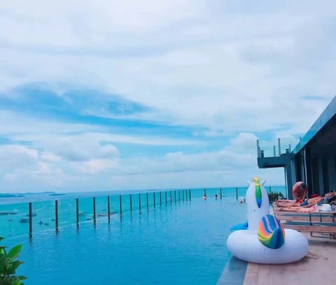 Apartment, 2 Bedrooms, Accessible, Smoking | Pool | Outdoor pool