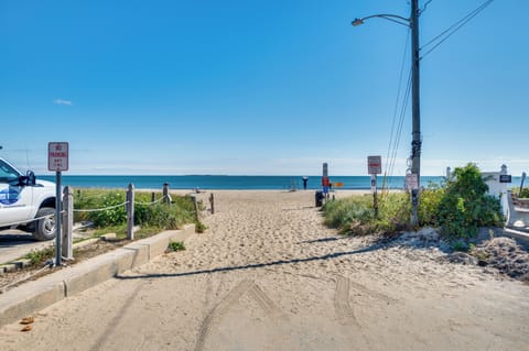 Old Orchard Beach Vacation Rental | Studio | 1BA | 300 Sq Ft | Step-Free Access