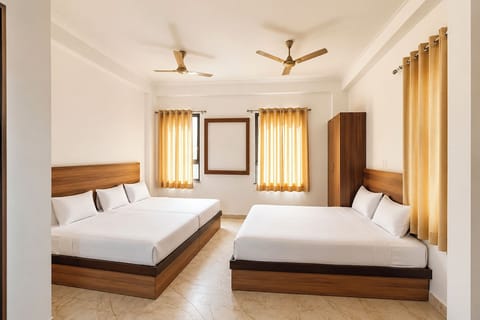 Family Room | Egyptian cotton sheets, premium bedding, in-room safe, desk