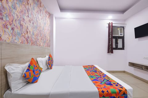 Executive Room | Egyptian cotton sheets, premium bedding, in-room safe, desk