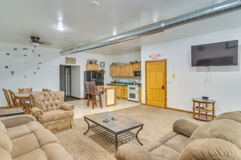 Apartment (3 Bedrooms) | Front of property