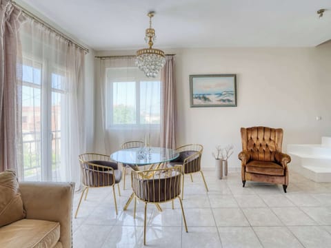 Sunlight fills the dining area, creating a welcoming place to enjoy breakfast before heading out to explore the beaches and villages of western Kos.