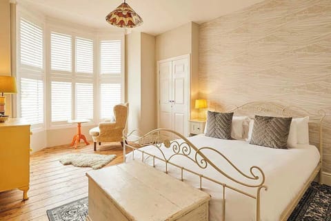 Rockcliffe Boutique, Whitby - Host & Stay