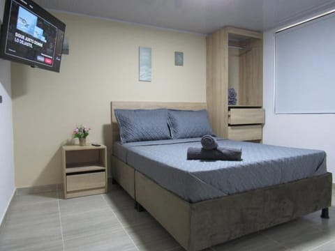Deluxe Double Room | Blackout drapes, iron/ironing board, free WiFi