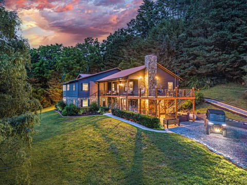Exterior Retreat: Stunning mountain views await at this beautifully lit retreat!